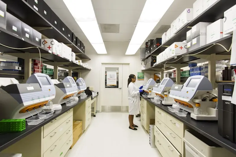 Laboratory diagnostics and micronutrient analysis with Isabelle Spring Laboratory sample for assessing micronutrients in naturopathic counselling