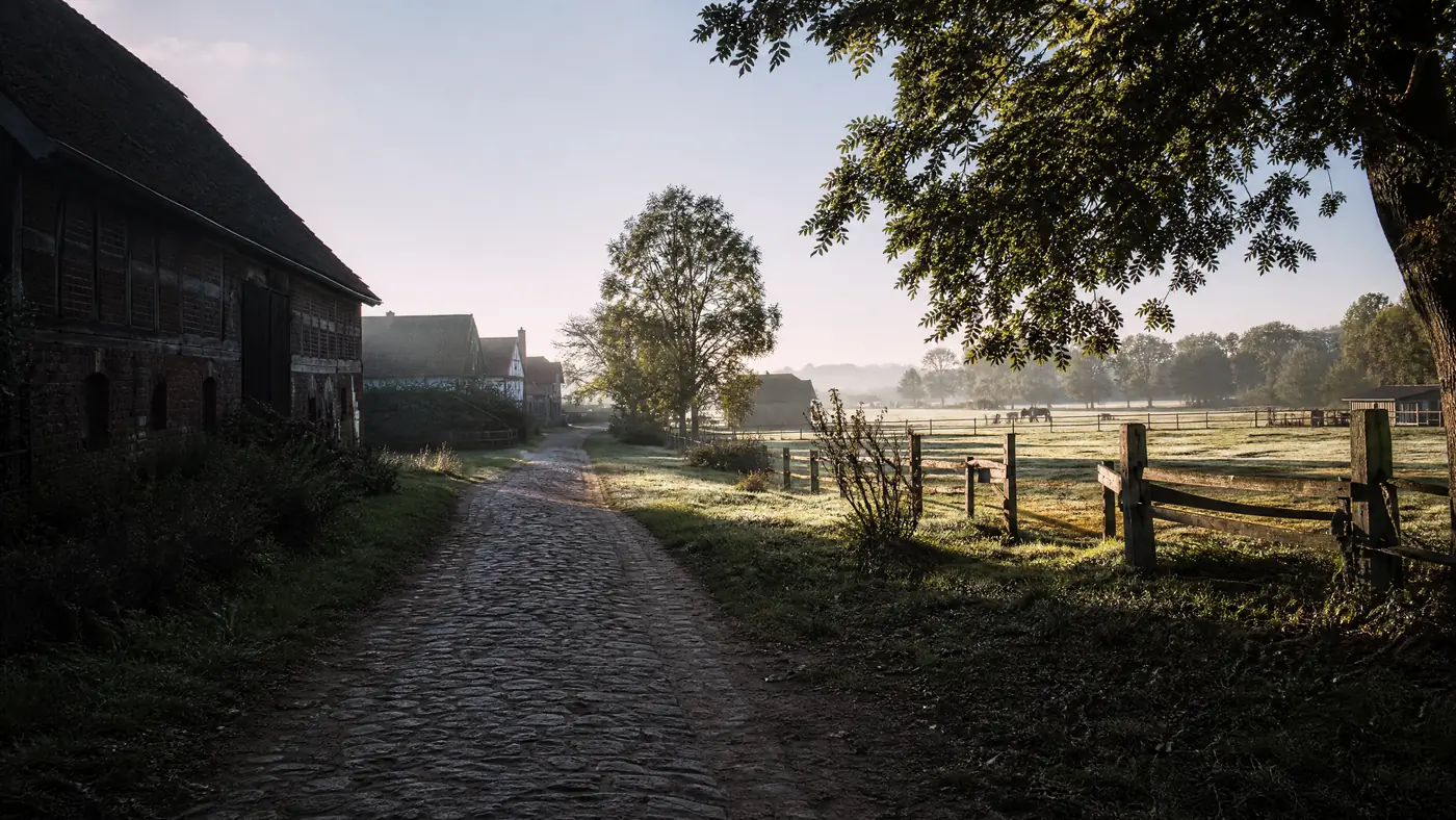 Historic village centre and rural setting in Berlin-Lübars for the dentist location page